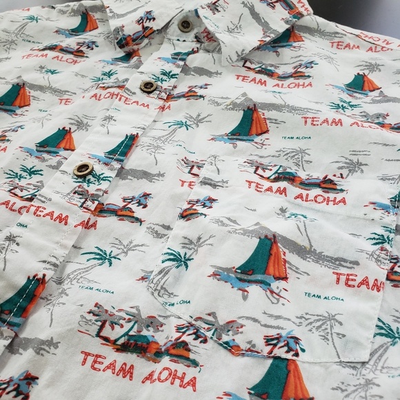 Short sleeve button down - Picture 4 of 4